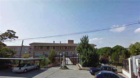 Simple Science: How to Make a Volcano with Kids