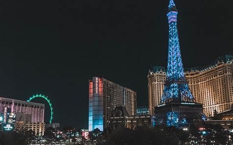 Explore Las Vegas Through Its Nightlife Travel Paradiso