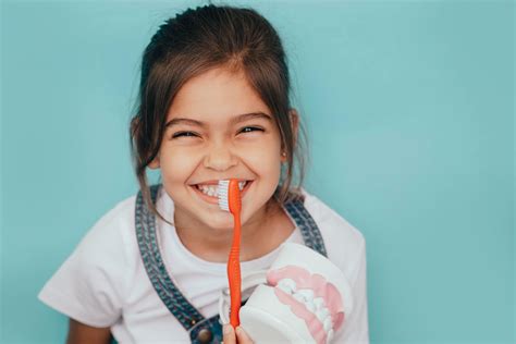 7 Dicas Para Incentivar Seu Filho A Cuidar Dos Dentes Gabriela Esteves