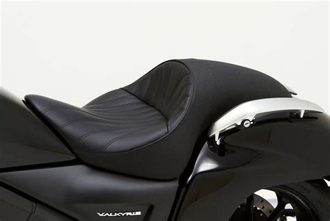 Actual seat to ground dimensions may vary depending on. Honda Valkyrie Receives Corbin Seats and Fleetliner ...