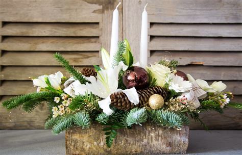 Centre De Table Bûche De Noël Blanche Christmas Flowers Christmas