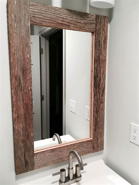 10 Reclaimed Wood Bathroom Mirror