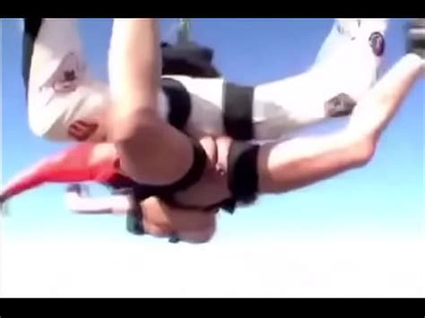 Divertida Chica Desnuda Paracaidismo Xvideos