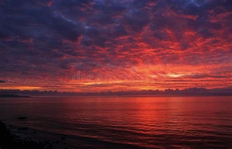 Blazing Red Sunset Over The Ocean Palos Verdes Peninsula Los Angeles
