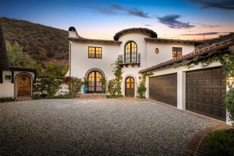 Lauren Conrad's Pacific Palisades House Is Pending Sale - Celebrity