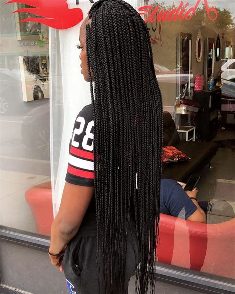 thigh length knotless box braids knotless box braids vs box braids featuring what they are