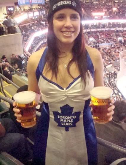 Toronto Maple Leafs Hockey Fans Ice Girls