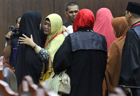 Top Indonesia Court Rejects Attempt To Criminalize Gay Sex The Seattle Times