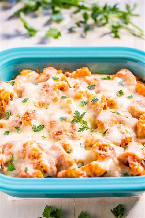 Add remaining tortellini and sprinkle with remaining shredded cheese. Extra Cheesy Tortellini Bake - Averie Cooks | Recipe ...