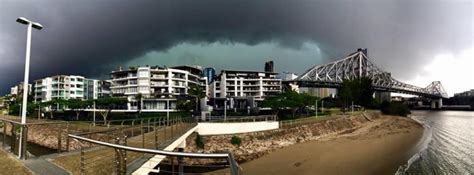 Terrifying Green Storm Clouds Engulf Brisbane Australia Strange Sounds