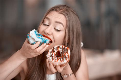 Por Qué Tenemos Antojos De Dulces Incluso Después De Comer