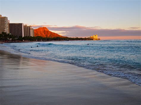 Waikiki Beach Sunset Honolulu Hi Waikiki Beach With Di Flickr