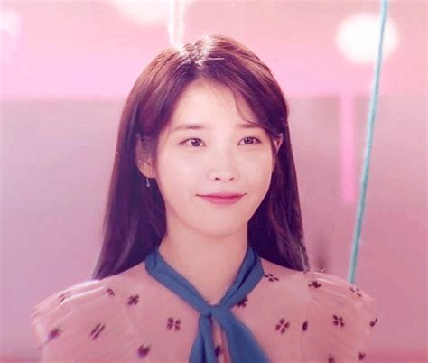 아신전' 생사초의 기원 쫓는다.김은희 작가의 가장 완벽한 글. 아이유 짤 모음