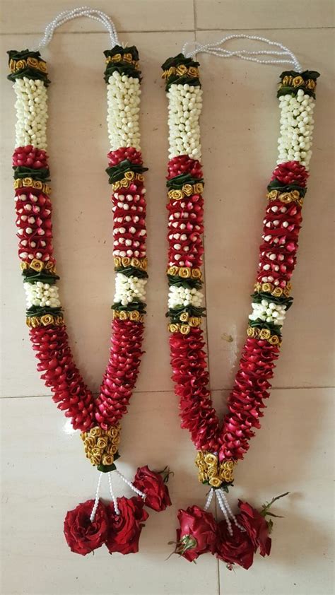 Vishnu Indian Wedding Flowers Bridal Hairstyle Indian Wedding Flower