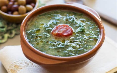 Caldo Verde A Sopa Deliciosa Que Vai Bem A Qualquer Hora
