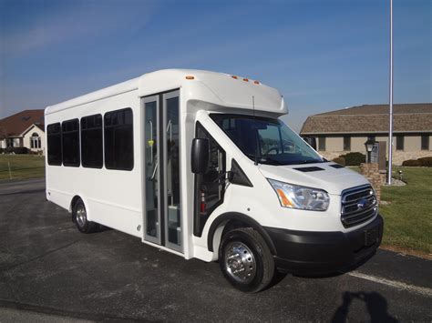 2019 Startrans Candidate Ii Transit Ford 14 Passenger Shuttle Bus