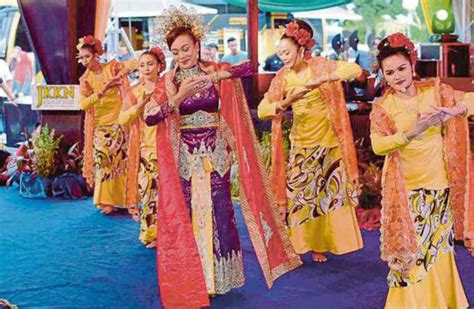 Hayati Seni Budaya Kedah Harian Metro My Xxx Hot Girl