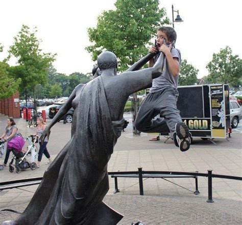 statue posers vicious slam best funny images funny pictures hilarious photos random pictures