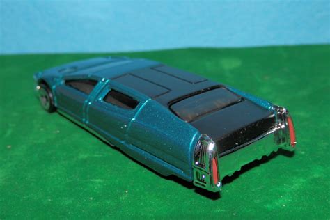 ホットウィール Syd Meads Sentinel 400 Limo Bees Collection