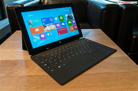 Microsoft Surface Tablet Mit Touch Cover Und Windows Rt Im Hands On