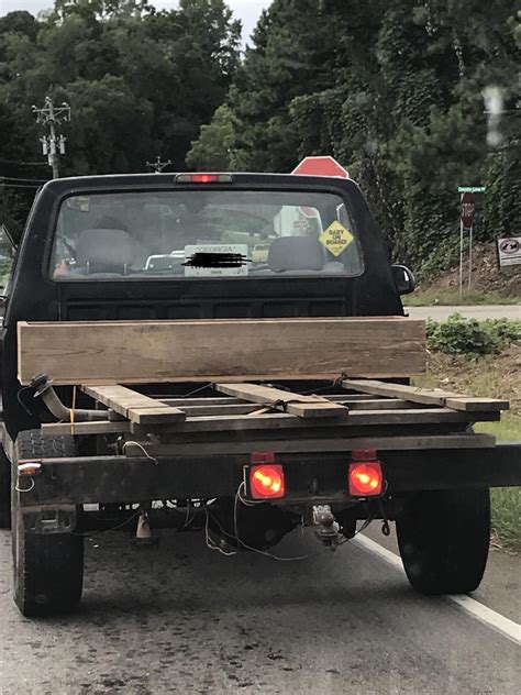 Diy truck bedliner comparisons | dualliner the best bedliner. DIY "truck bed" made from a wooden pallet and bungeed to the chassis. Bonus: "Baby on Board ...