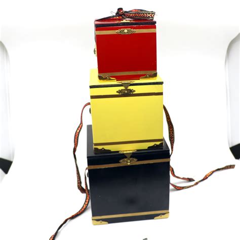 Nest of Boxes (Three Boxes) by Stan Cabell