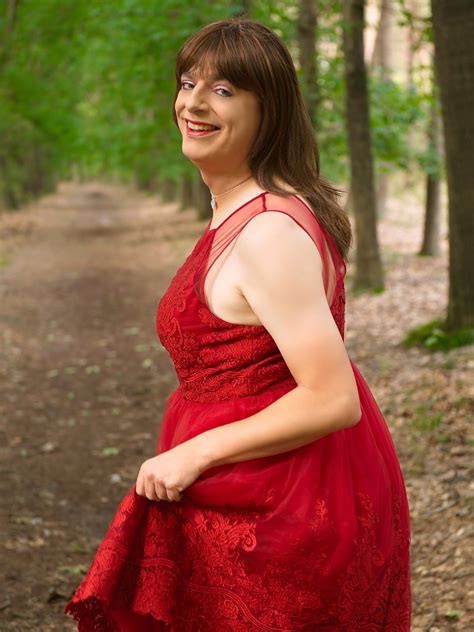 Joyful Skirt Play Im Having A Blast Wearing My Red Dress Flickr