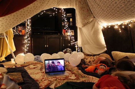 How To Throw An Amazing Blanket Fort Party · Clover Dot Bunk Beds Blanket Fort Treehouse