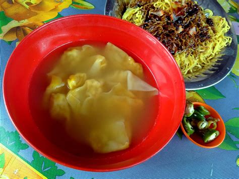 Where to get wan tan mee: Penang Food For Thought: Lembah Permai Wan Tan Mee