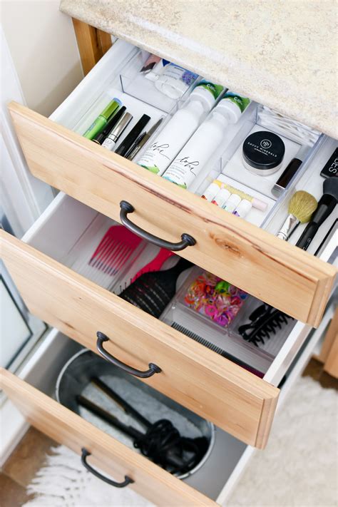 Empty drawers every three months to properly clean them— this is another good way to keep on top of clutter. Organizing Bathroom Drawers and Cupboards - Tidbits