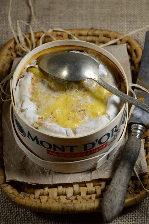 Mont dOr au four la boîte chaude Recette