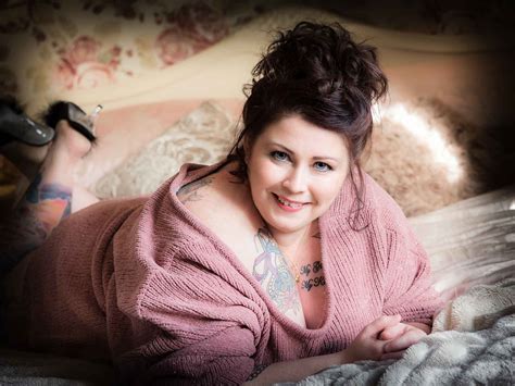 How Plus Size Boudoir Helped Lisa Read Her Amazing Story