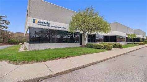 40000 Grand River Ave, Novi, MI 48375 | Crexi.com