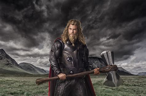 Chris Hemsworth As Thor In Endgame Wallpaper Hd Movies 4k Wallpapers
