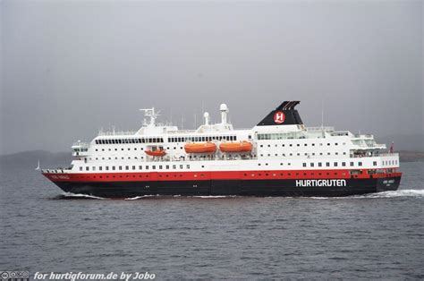 View live cruise ship webcams from hurtigruten and other cruise lines. Kong Harald Kabinen : Nordland Kreuzfahrten mit der Kong ...