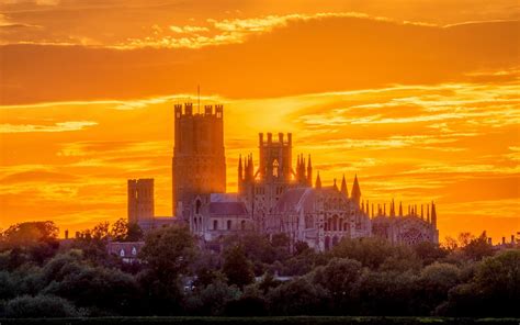 Sunset Over Ely Cathedral In The Cambridgeshire Fens Pictures Of The