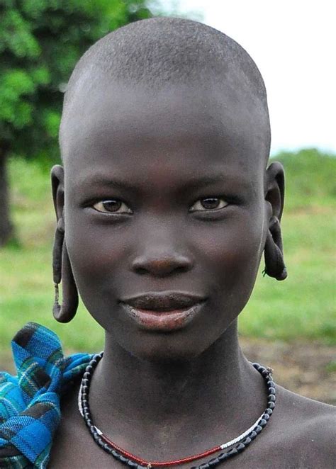 Pin By Fardus Fardusun On Fardus Beauties African Black Latina Mursi
