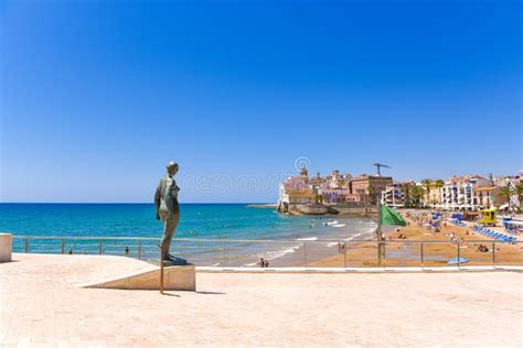 SITGES CATALUNYA SPAIN JUNE 20 2017 Sculpture Of A Naked Woman On