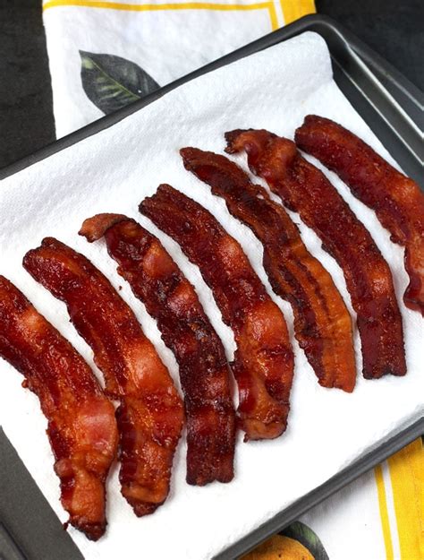 Plus, this trick for oven baked bacon makes it super crispy! How To Cook Bacon In the Oven | Lemon Blossoms