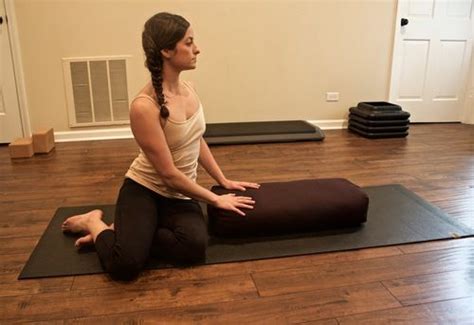Essential Stretches To Ease Pelvic Floor Tension Dr Susie Gronski