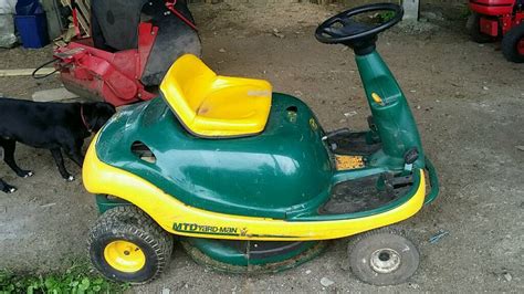 Mtd Yardman Dx70 Sit Onride On Mower With Collector Box Side