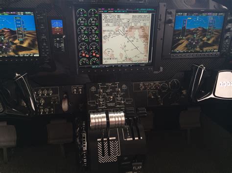 nextant aerospace unveils king air gxt cockpit mockup  eaa airventure oshkosh