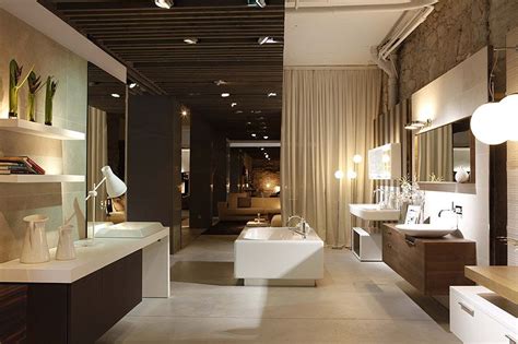 Chicago design focused on quality and simplicity! Pin de RG Art & Design / E-Decor en Display & Showroom ...