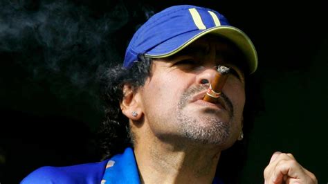 Argentine Soccer Great Diego Maradona Dies At 60 Chicago News Wttw