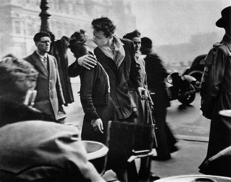 photography and video 2406 still and moving image robert doisneau the kiss 1950