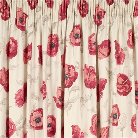 Red patterned curtains : Furniture Ideas | DeltaAngelGroup