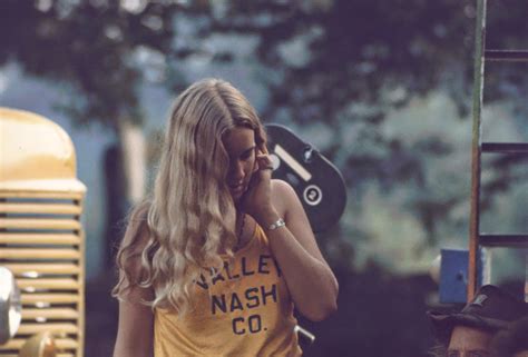 Trending Girls From Woodstock 1969 Show The Origin Of Todays Fashion