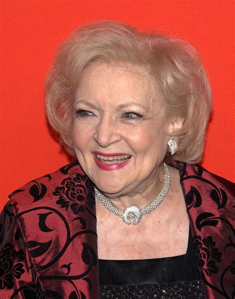 Betty White Net Worth Age Bio Career And Relationships