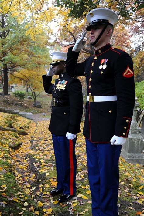Best Looking Uniform In The Us Military Military Heroes Usmc