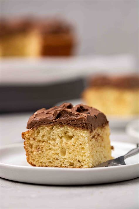 Easy Vanilla Pancake Mix Cake Lifestyle Of A Foodie